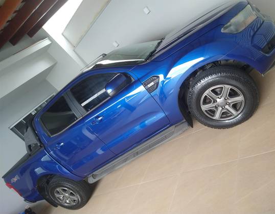 FORD RANGER 2.2 XLS 4X4 CD 16V DIESEL 4P AUTOMÁTICO